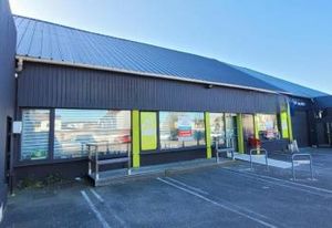 Location local commercial Le Petit-Quevilly - Axe passant