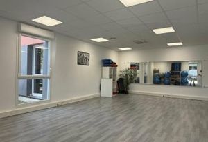 Location bureau Quetigny - Proche rocade et liane DIVIA B16