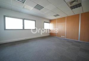 Location bureaux Saint-Priest - Proche Av. Charles de Gaulle