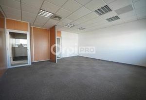 Location bureaux Saint-Priest - Proche Av. Charles de Gaulle