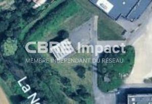 Terrain Genlis – axe très fréquenté, local préfabriqué