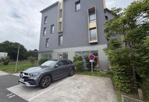 Location bureaux Guyancourt proche gare Saint-Quentin en Yvelines