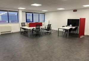 Bureaux à louer Pulversheim - Zone d'activités avec parking