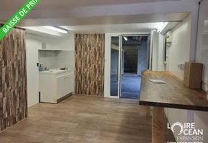 Vente local commercial + logement Pornic Ouest - axe passant
