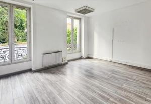Location bureaux Paris 9 - Métro Cadet (ligne 7)