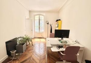 Location bureau Paris 8 - Proche métro Saint-Augustin
