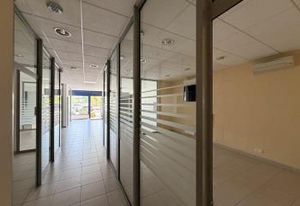 Location bureaux Lescar zone Europe - 8 places parking