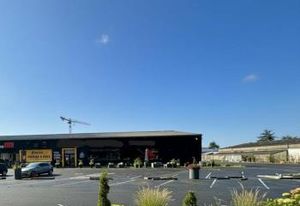 Location local commercial Lons secteur N°1 - Axe très passant