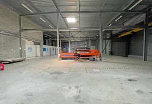 Local d'activité à louer Saint-Jean - Proche périphérique et clinique