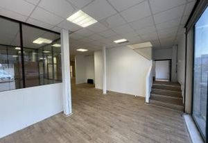 Bureaux à louer Puget-sur-Argens - Parc Espace Vernède proche A8
