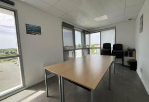 Bureaux à louer Auray - 2ème étage immeuble professionnel