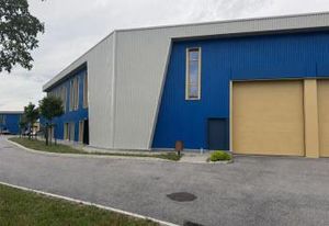Location local d'activité Saint-Bonnet-de-Mure - Proche A43
