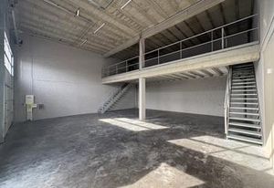 Location locaux d'activité Saint-Joseph - Cellules avec mezzanine