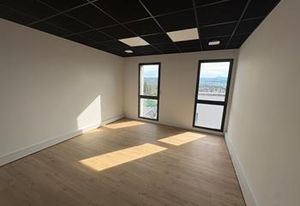 Bureaux à louer Saint-Joseph - Proximité transports