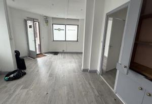 Location local commercial La Madeleine - Axe passant
