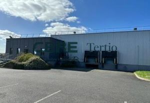 Vente local d'activité Luynes - Bureaux et atelier intégré
