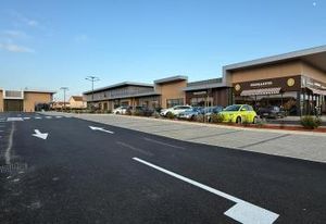 Location local commercial Saint-Denis-lès-Bourg - Retail Park Le Pré Joli