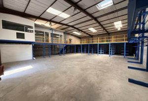 Location local d'activité Puget-sur-Argens - Sortie autoroute