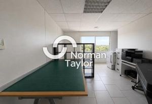 Location bureaux Lattes 1er étage - Proximité transports