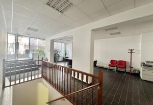 Vente bureaux Paris 20 proche M° Buzenval et Maraîchers