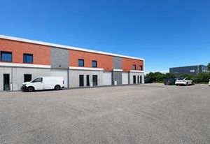 Local d'activité à vendre Meyzieu - Parc clos sécurisé