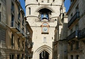 Location local commercial Bordeaux centre historique