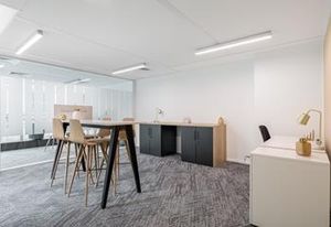 Location bureau Levallois-Perret proche métro Louise Michel