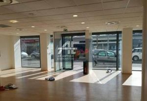 Location local commercial Saint-Nazaire centre-ville proche mairie
