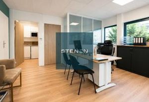 Bureaux à louer Aix-en-Provence - Proximité bus et axes routiers