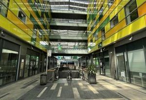Local commercial à louer gare de Perpignan - galerie piétonne