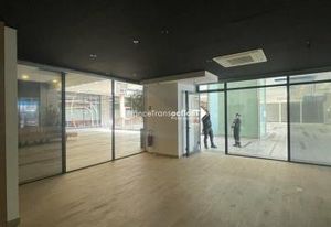 Local commercial à louer gare de Perpignan - galerie piétonne