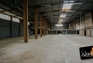 Entrepôt avec bureaux à vendre Mainvilliers - Proche RN154