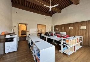 Bureaux à louer Lyon 1 - Proche TER et multiples lignes de bus
