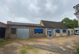 Vente bureaux Saint-Rémy-sur-Avre - Bord de rivière