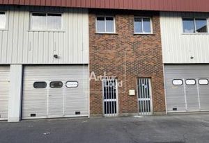 Location activité/entrepôt - 300 m²