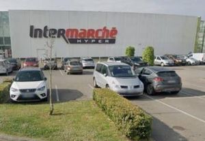 Location local commercial Senlis centre commercial Villevert