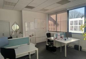 Vente bureaux Besançon zone Trépillot - Proche rocade et bus ligne 7