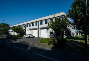 Location locaux d'activité Villebon-sur-Yvette - Parc sécurisé avec services