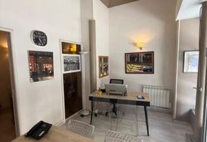 Location boutique Paris 9e - Métro Cadet