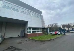 Locaux d'activité à louer Bondy - Zone gardiennée proche A3