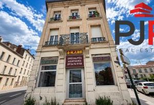 Location local commercial Nancy centre-ville - 157 m²