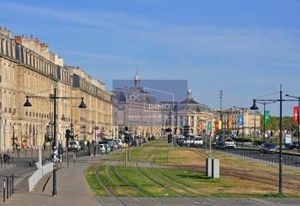 Location bureaux Bordeaux Chartrons - Proche tram B et quais