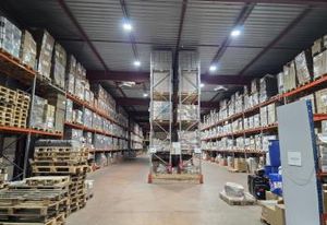 Vente plateforme logistique Chevilly - Accès A10/A19