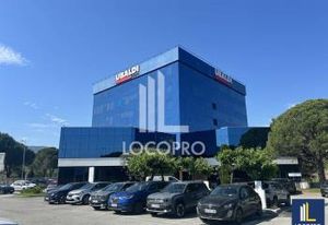 Location bureaux Nice Saint-Isidore - Proche A8 et Allianz Riviera