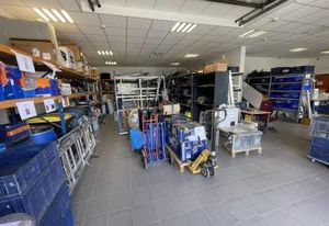 Location local d'activité Nanterre - Sortie A86 - Proche RER