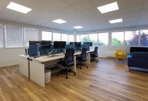 Vente bureaux Saint-Malo - Proche RD137, bus et gare TGV
