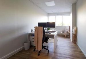 Vente bureaux Saint-Malo - Proche RD137, bus et gare TGV