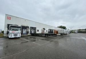 Location activité/entrepôt - 598 m²