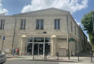 Location bureaux Bordeaux - Cours Saint-Louis, tram C et axes routiers