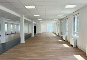 Location bureau - 680 m²
